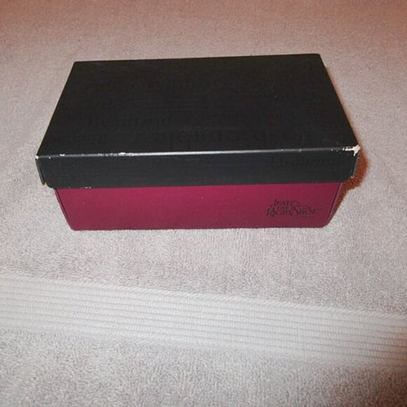 Raine EN POINTE Champagne BALLET SHOE Ballerina COLLECTIBLE Signed VINTAGE 25239 - Picture 11 of 11